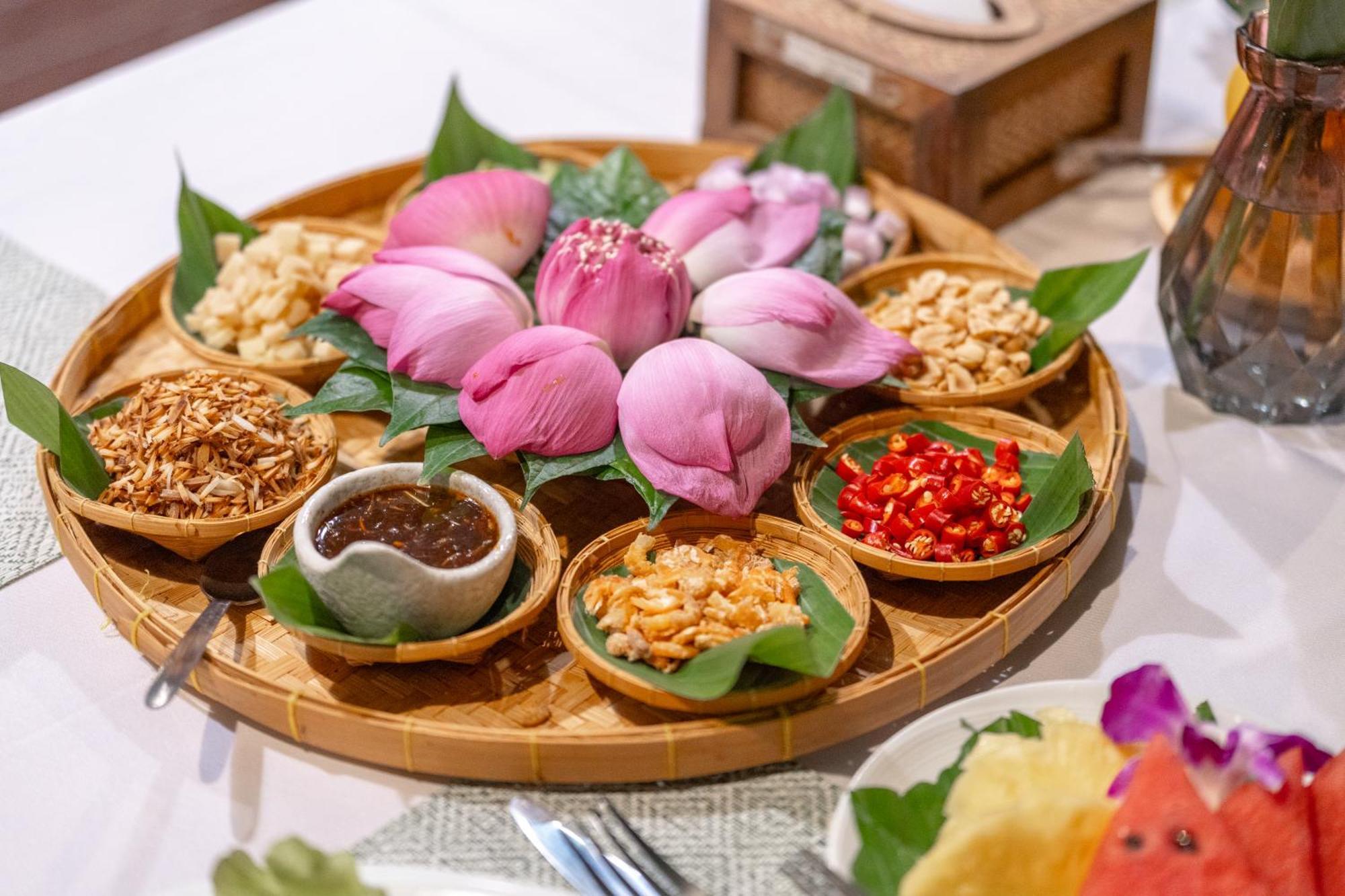 Coco Paradiso Phuket Bagian luar foto