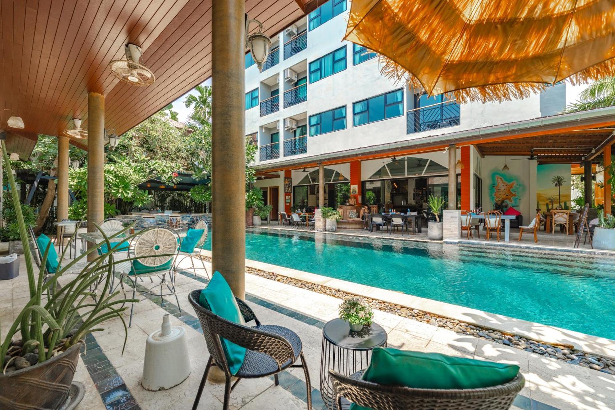 Coco Paradiso Phuket Bagian luar foto
