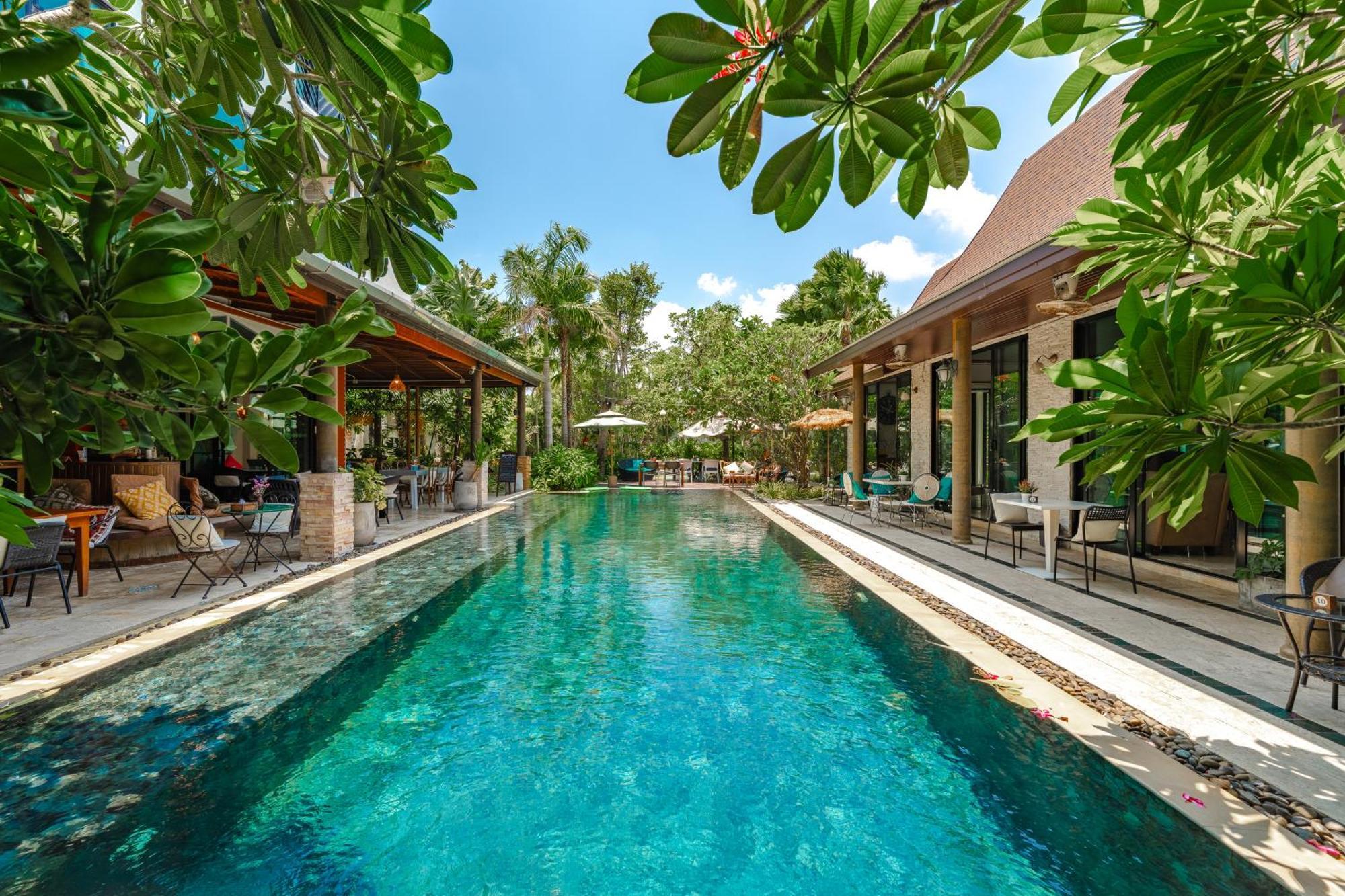 Coco Paradiso Phuket Bagian luar foto